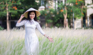 Viêm đa khớp bẩm sinh đau đớn, cô gái trẻ trải lòng kỳ tích khỏi bệnh của mình