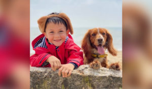 Cậu bé tự kỷ bỗng thay đổi hoàn toàn khi có một người bạn 4 chân