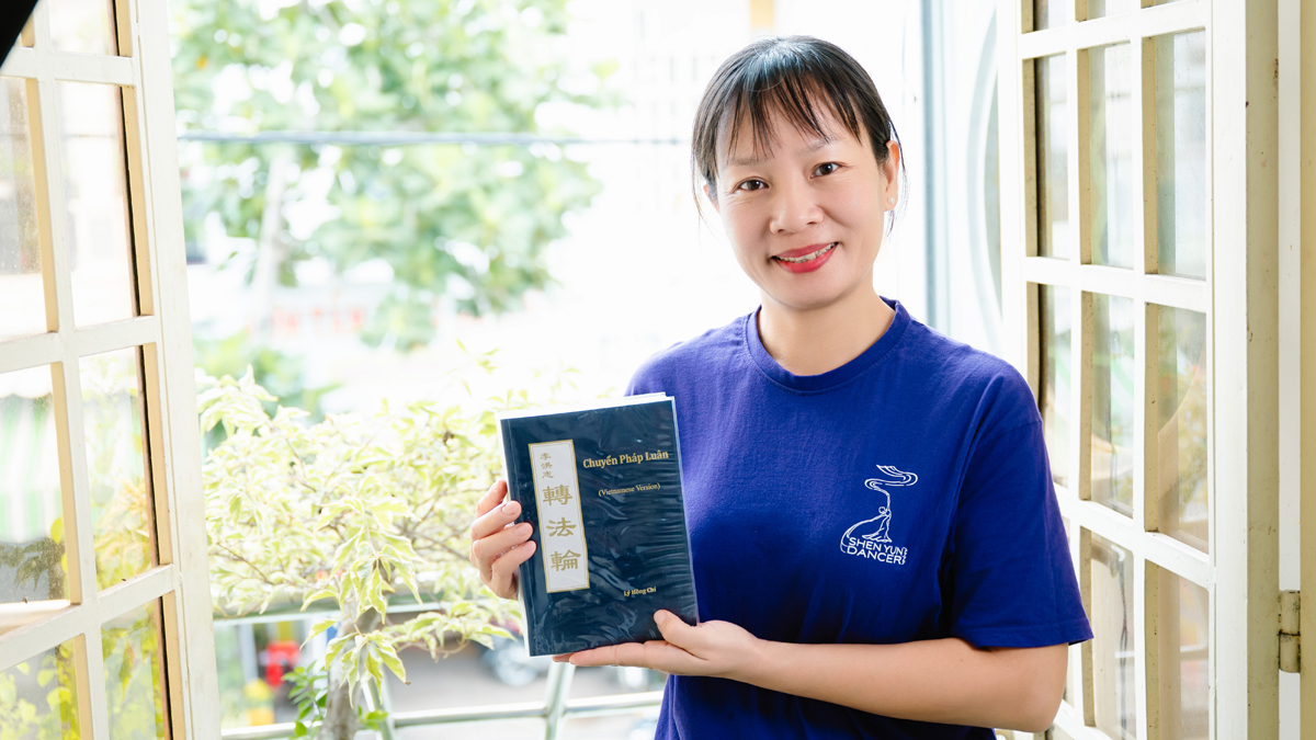 Hành trình tu tâm và sống hướng thiện nhờ Pháp Luân Công