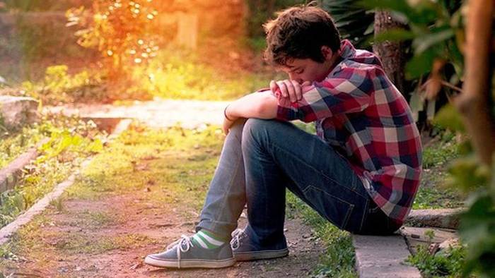 Cách ứng phó với cảm giác “cô đơn do so sánh”