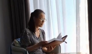 ‘Đừng lạy cuốn Kinh này nữa!’ – lời nói kỳ lạ đã chuyển hướng đời tôi