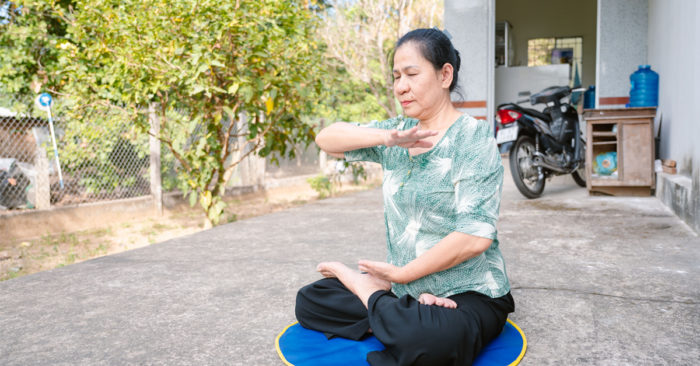 Làm ngành Y nhưng bệnh đầy thân, may tìm được biện pháp đặc biệt