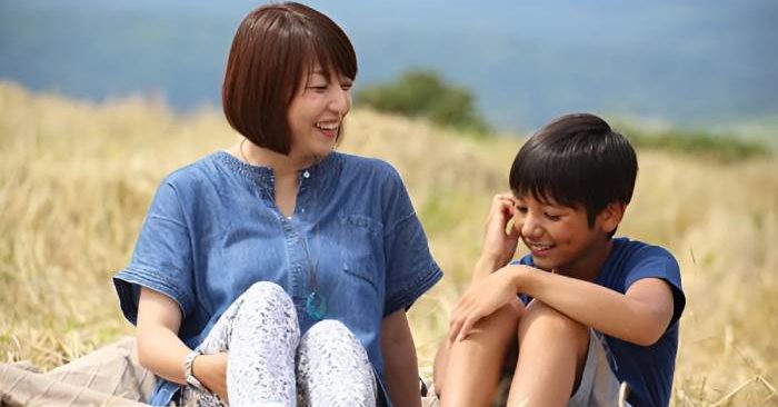 Nhà có con trai, mẹ nên học cách mềm mỏng