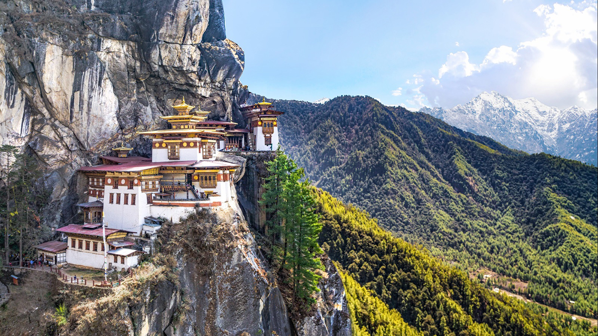 Thái hậu Bhutan mơ thấy tiền kiếp, bồi hồi xúc động về thăm chốn xưa