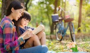 Hãy dạy con thành “quý ông”, thay vì “người đàn ông ấm áp”