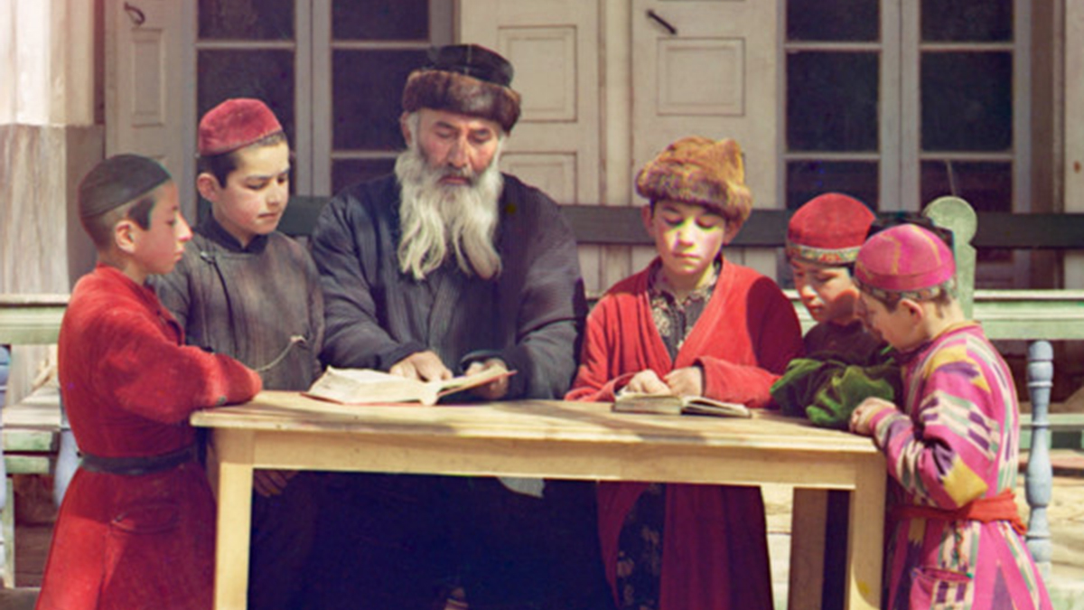 8 cách dạy con của người Do Thái: Vì sao không nên khoe con giỏi?