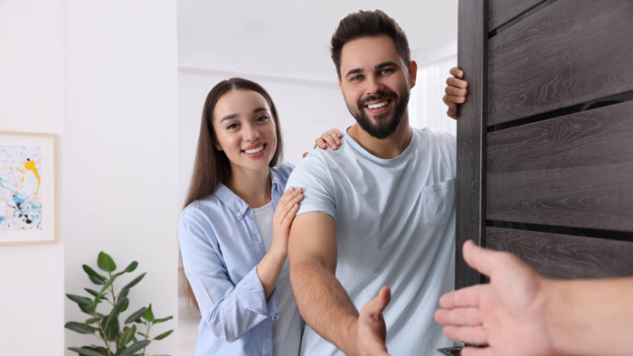 Những điều nên tránh khi đến nhà người khác làm khách