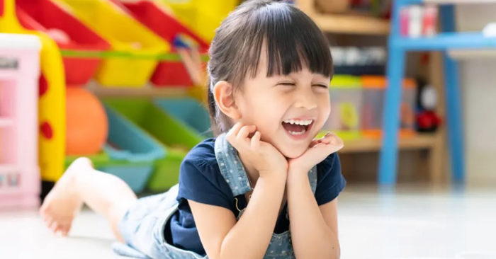 Khi bạn cười, cả thế giới sẽ cười cùng bạn