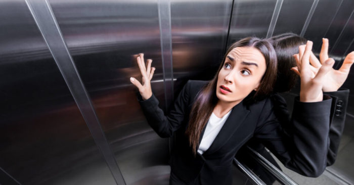 Mơ thấy đi thang máy là điềm báo gì?