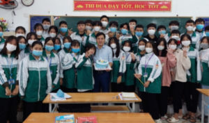 Chuyện 3 năm đi tìm cuốn sách quý của thầy Phó Hiệu trưởng ‘tu giữa đời thường’