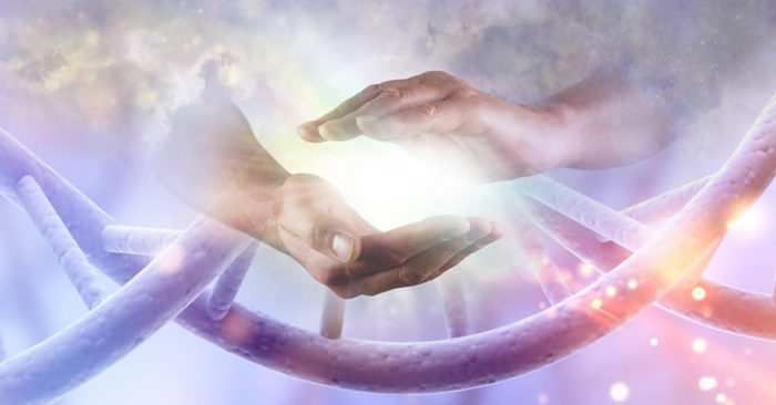 Nghiên cứu gen: Càng tìm hiểu sâu càng thấy sự tồn tại của Thần