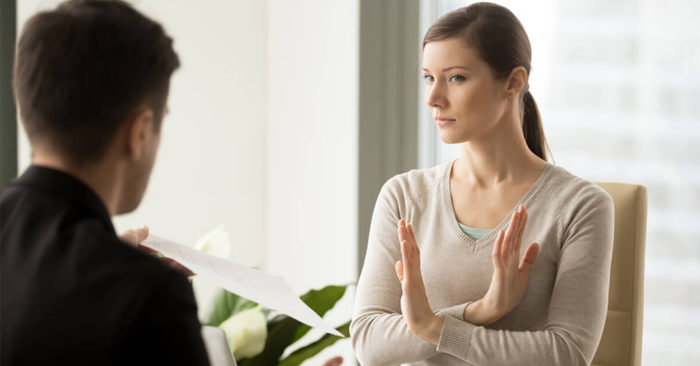 Làm cách nào để lịch sự “từ chối” người khác?