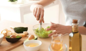 6 mặt nạ dễ làm tại nhà – bí quyết cho làn da rạng rỡ như đi spa