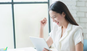 Phụ nữ tự tin có sự cuốn hút riêng, dễ có được nhân duyên tốt