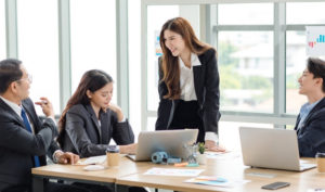 8 cách ứng xử đầy trí tuệ với 8 kiểu người khác nhau