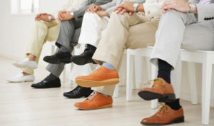 5 tác hại của việc ngồi vắt chéo chân