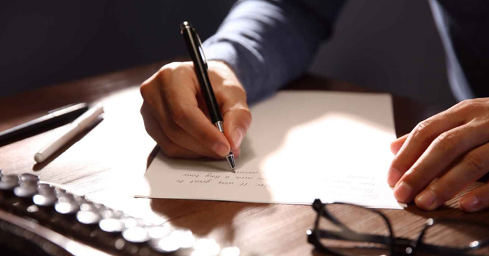 Những lợi ích khi viết tay mà đánh máy không thể có được