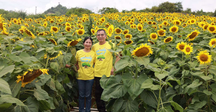 Người vợ khỏi ung thư, người chồng khỏi huyết áp và tiểu đường, tất cả là nhờ tập Pháp Luân Công