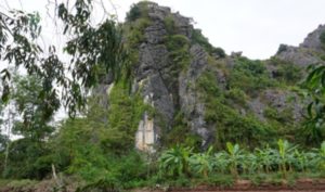 Bí ẩn chữ “神” (Thần) trên núi Thạch Bi – Thanh Hoá